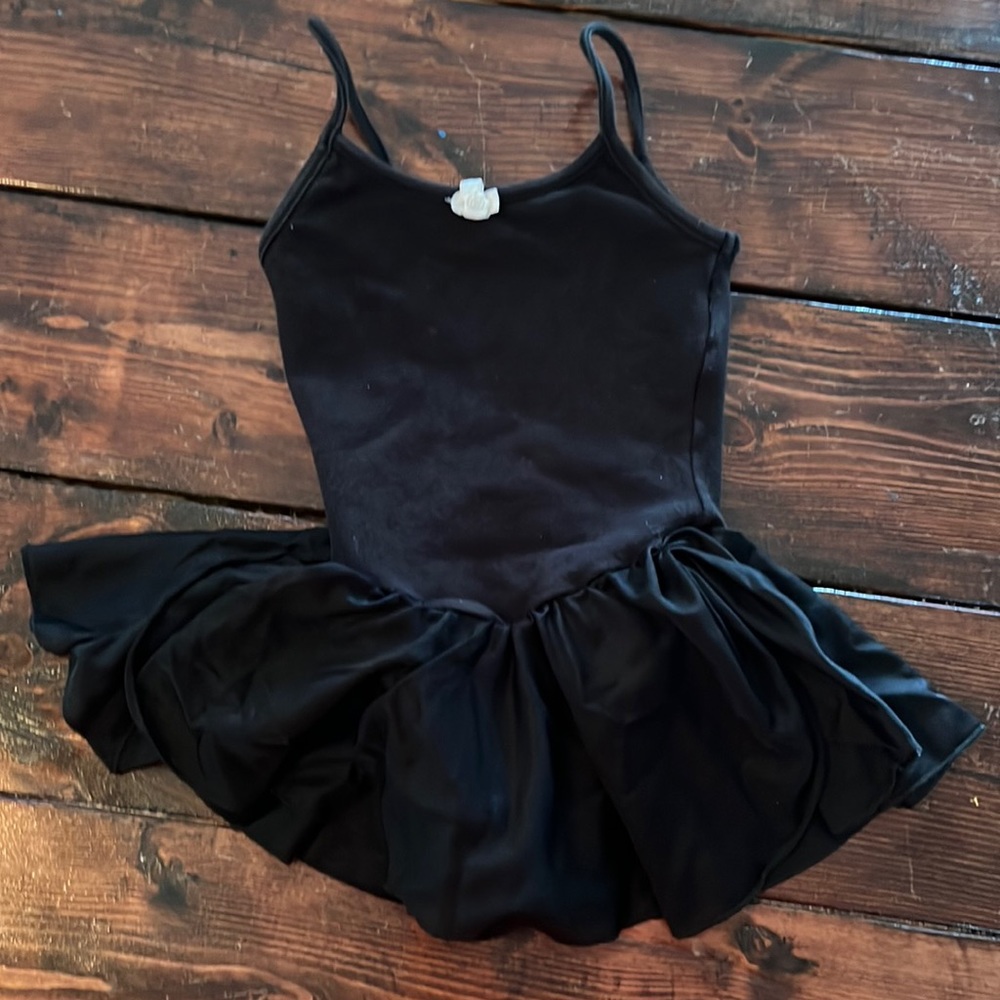 So dance black leotard size 4 to 6